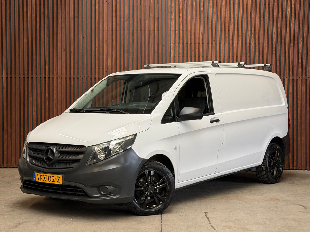 Mercedes-Benz Vito - 110 CDI Functional Lang Camera-Carplay-Cruise-Airco-NL AUTO-NAP - AutoWereld.nl