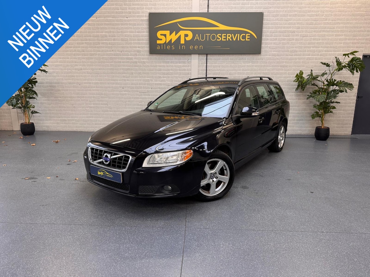 Volvo V70 - 2.0D Kinetic | Leder | Elektr achterklep | Cruise - AutoWereld.nl