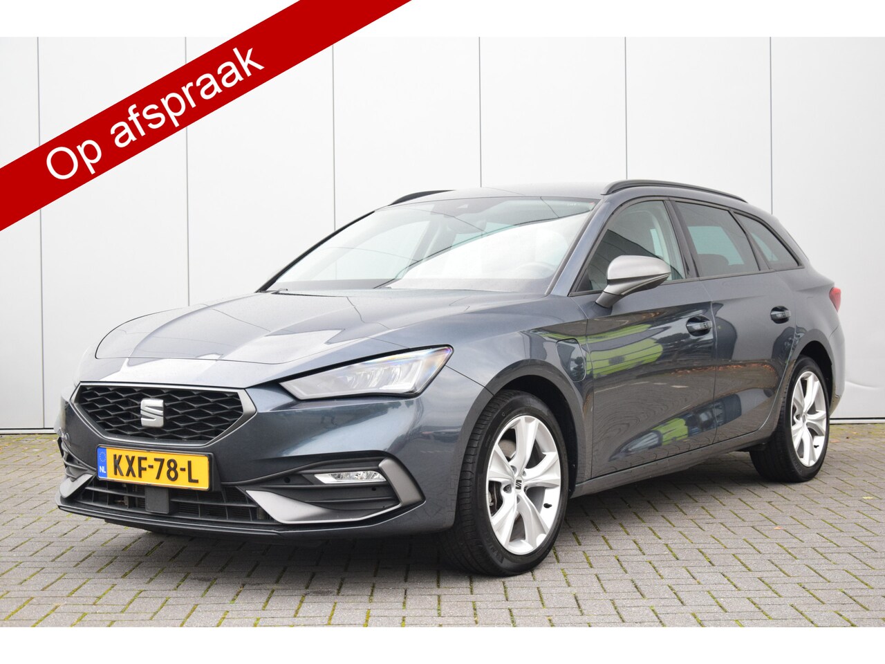 SEAT Leon Sportstourer - 1.4 TSI eHybrid PHEV FR Business Intense Navi/Carplay/Camera Led Priv/Glass - AutoWereld.nl
