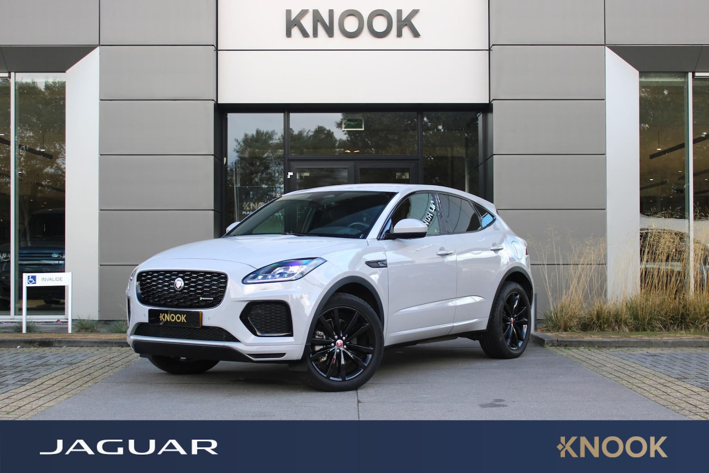 Jaguar E-Pace - 1.5 P300e AWD R-Dynamic HSE - AutoWereld.nl