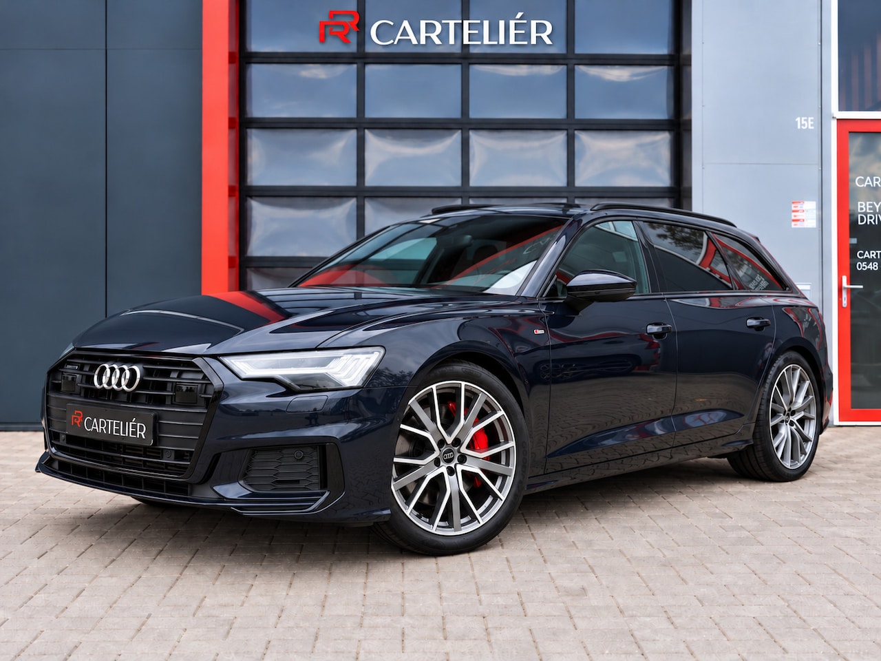 Audi A6 Avant - 55 TFSI e S-Line Quattro Competition Firmamentblue| Pano | Trekhaak | 20''Competition | Al - AutoWereld.nl