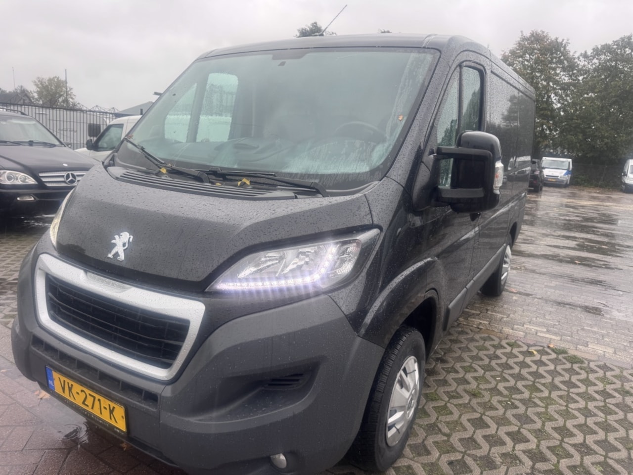 Peugeot Boxer - 330 2.2 HDI L1H1 330 2.2 HDI L1H1 Pr. - AutoWereld.nl