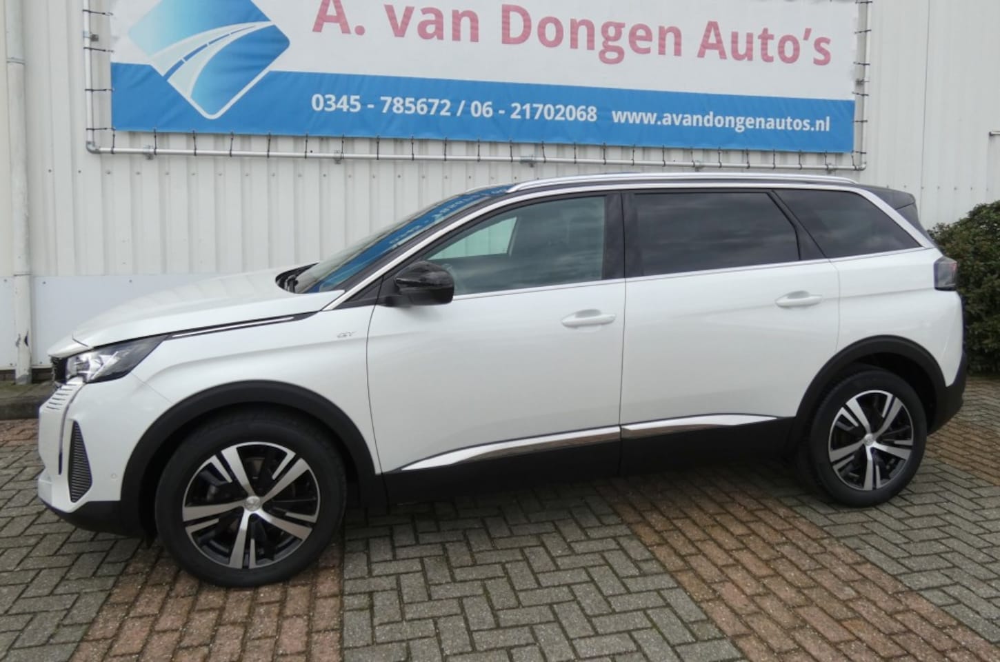Peugeot 5008 - 1.6 PURETECH GT 181PK Automaat,360,Pano,ACC,Led,7Pers - AutoWereld.nl