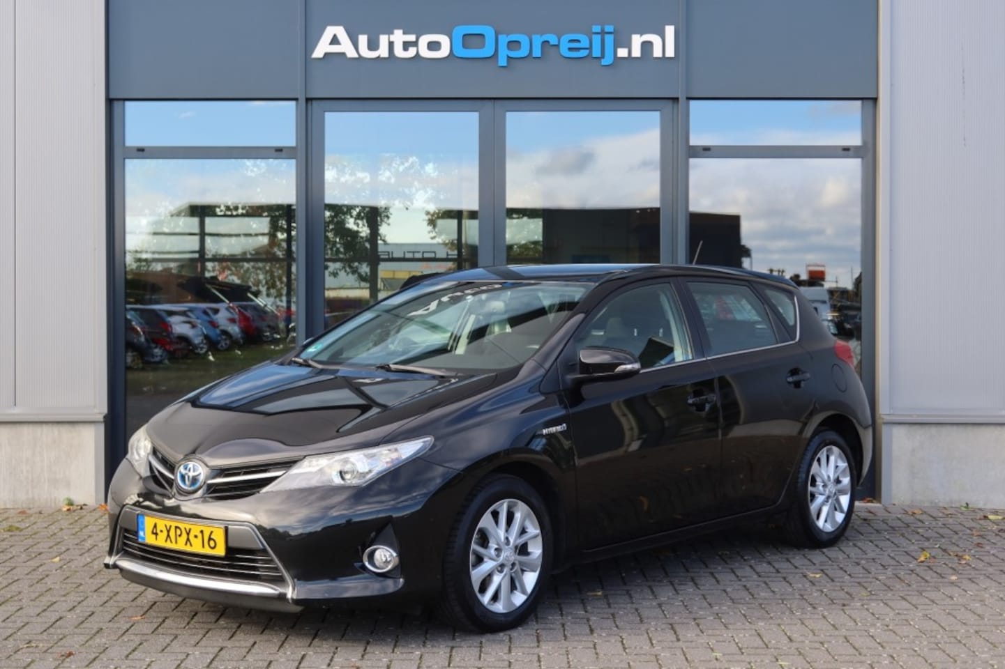 Toyota Auris - 1.8 Hybrid Dynamic AUTOMAAT 5drs. Clima, Cruise, Camera, Trekhaak afnb. - AutoWereld.nl