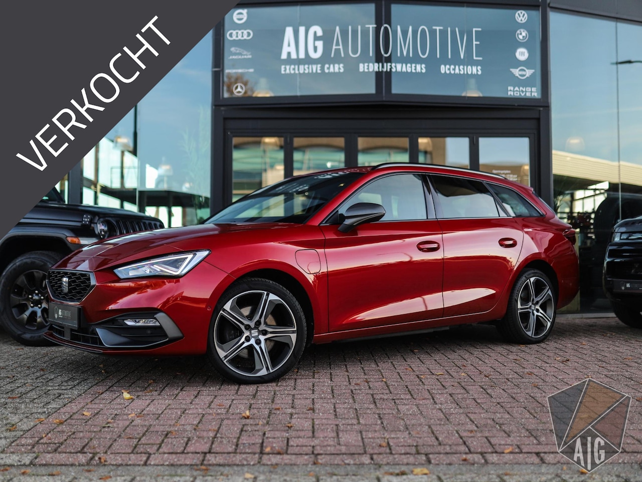 SEAT Leon Sportstourer - 1.4 TSI eHybrid PHEV FR Business Intense 1.4 TSI eHybrid PHEV FR Business Intense - AutoWereld.nl