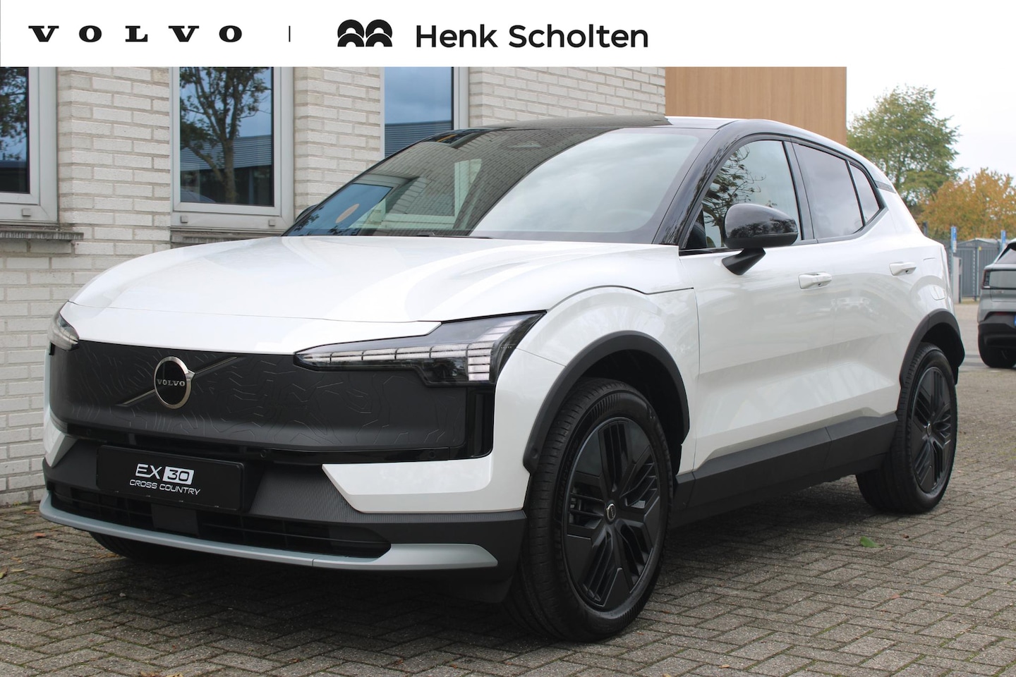 Volvo EX30 Cross Country - P5 Long Range Plus Europa 69 kWh | Zwart lederen interieur | Extra getint glas achter | St - AutoWereld.nl