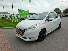 Peugeot 208 - 1.2 VTi Active / Mooie auto / APK aug 2027