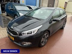 Kia Cee'd Sportswagon - 1.6 GDI Business Pack 2013 Navigatie + Camera 2 sleutels en alle boekjes zijn aanwezig