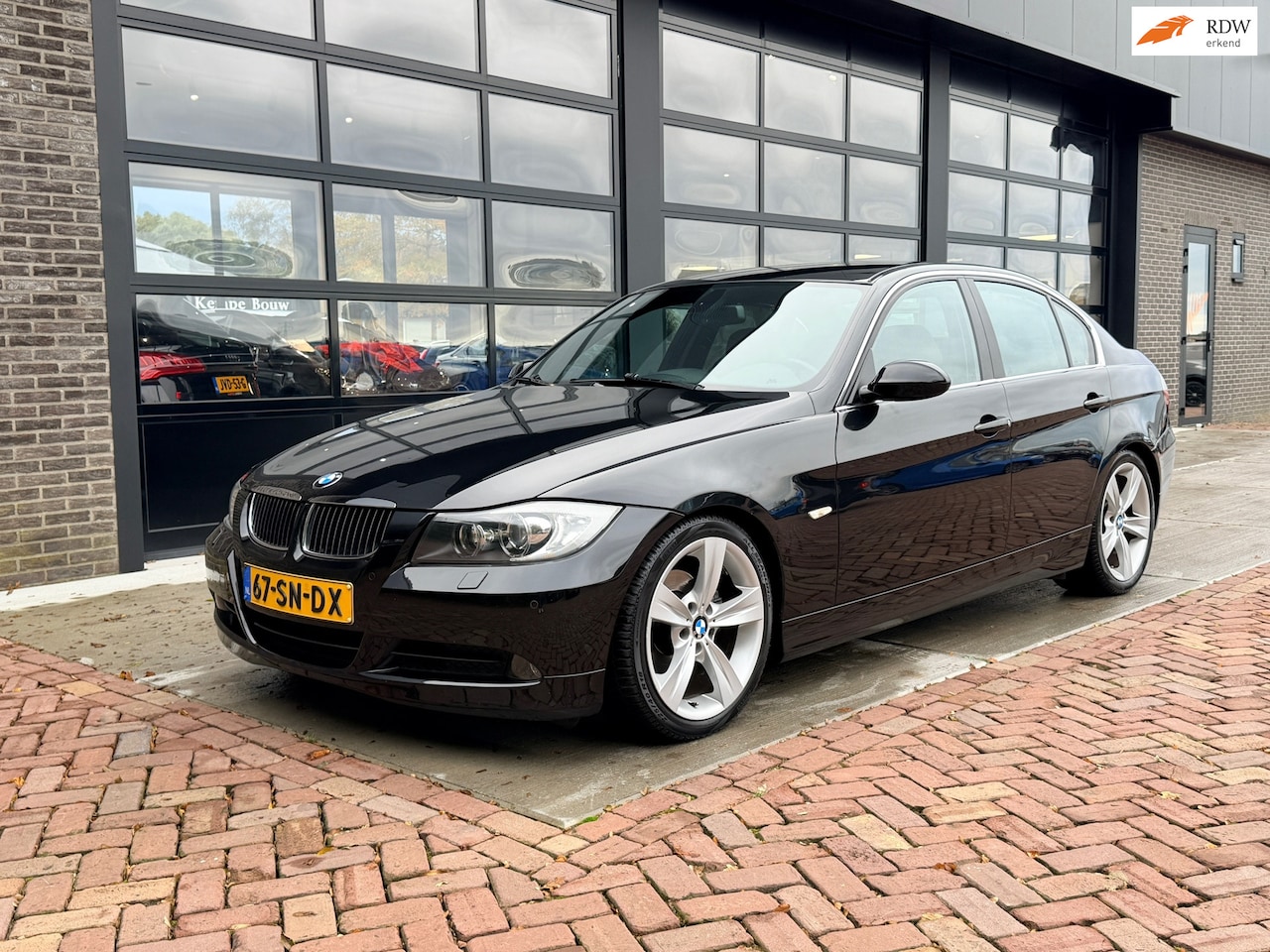 BMW 3-serie - 325i High Executive | NAP | Automaat | Leer | - AutoWereld.nl