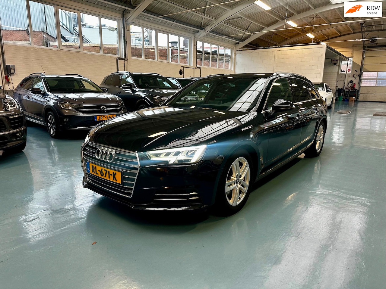 Audi A4 Avant - 2.0 TDI quattro Sport Pro Line S Spring Advantage 2.0 TDI quattro Sport Pro Line S Spring Advantage - AutoWereld.nl