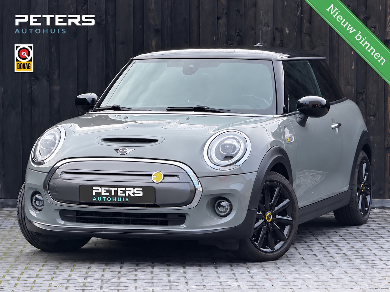 MINI Electric - Essential 33 kWh| Camera| Keyless| Carplay| - AutoWereld.nl