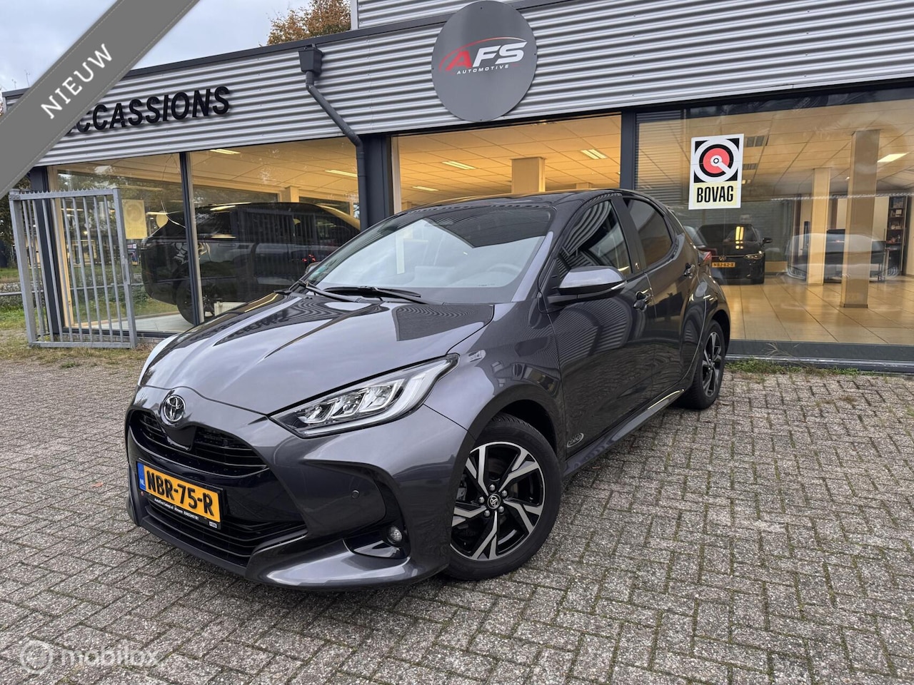 Toyota Yaris - 1.5 Hybrid Dynamic / carplay / actief cruise controle - AutoWereld.nl
