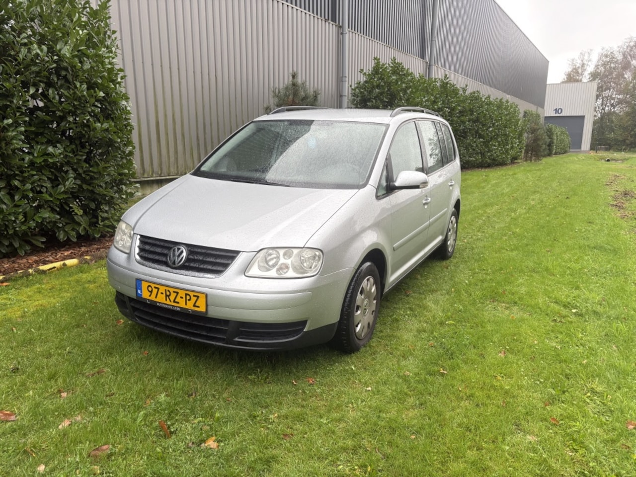 Volkswagen Touran - 2.0-16V FSI Trendl. - AutoWereld.nl