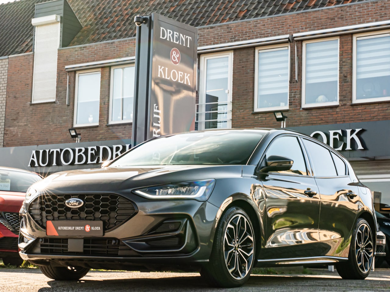 Ford Focus - 1.0 EcoBoost Hybrid ST Line CAMERA FULL LED 17 INCH WINTERPAKKET ACC - AutoWereld.nl