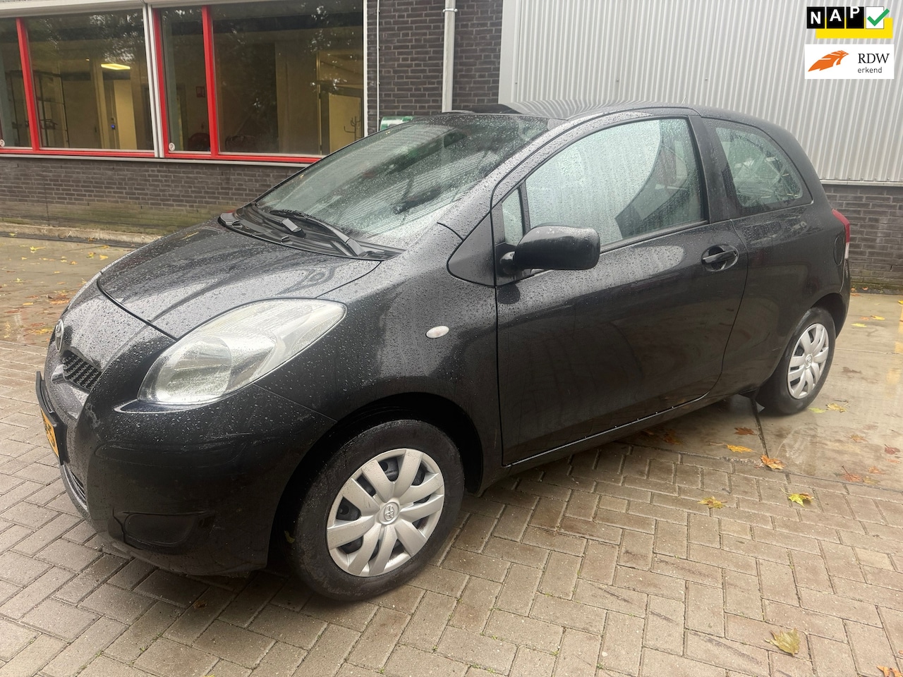 Toyota Yaris - 1.0 VVTi Acces 1.0 VVTi Acces - AutoWereld.nl