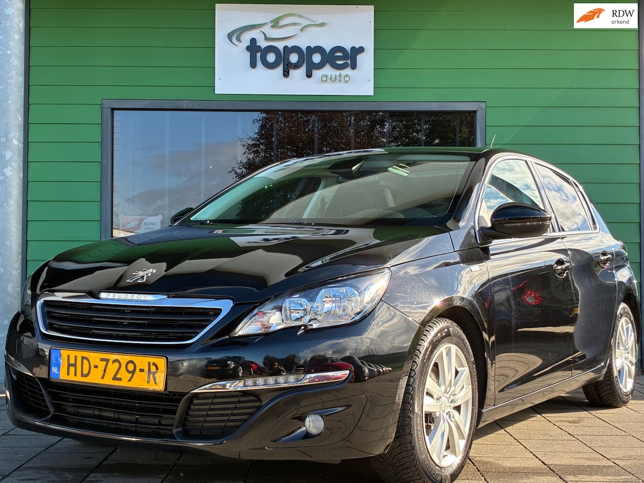 Peugeot 308 - 1.2 PureTech Style|1e Eigenaar|Automaat|D-riem v.v.|Navigatie|Panoramadak|CruiseControl|Cl - AutoWereld.nl