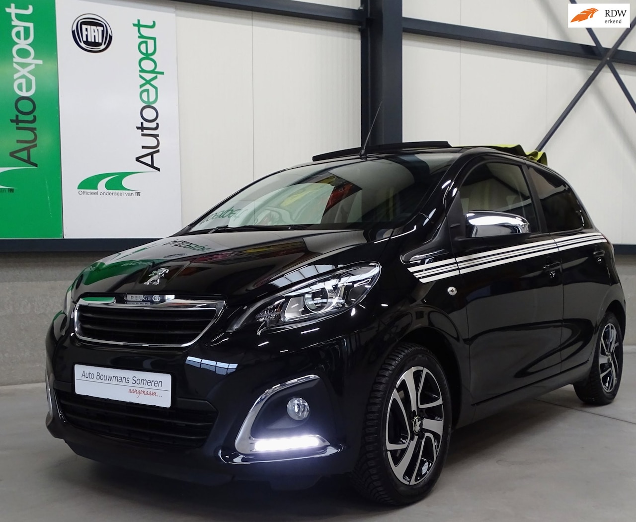Peugeot 108 - 1.0 e-VTi "ALLURE TOP!"- ELEKTR. VOUWDAK/CLIMATE/LM VELGEN/AFN. TREKHAAK !!/ETC - AutoWereld.nl