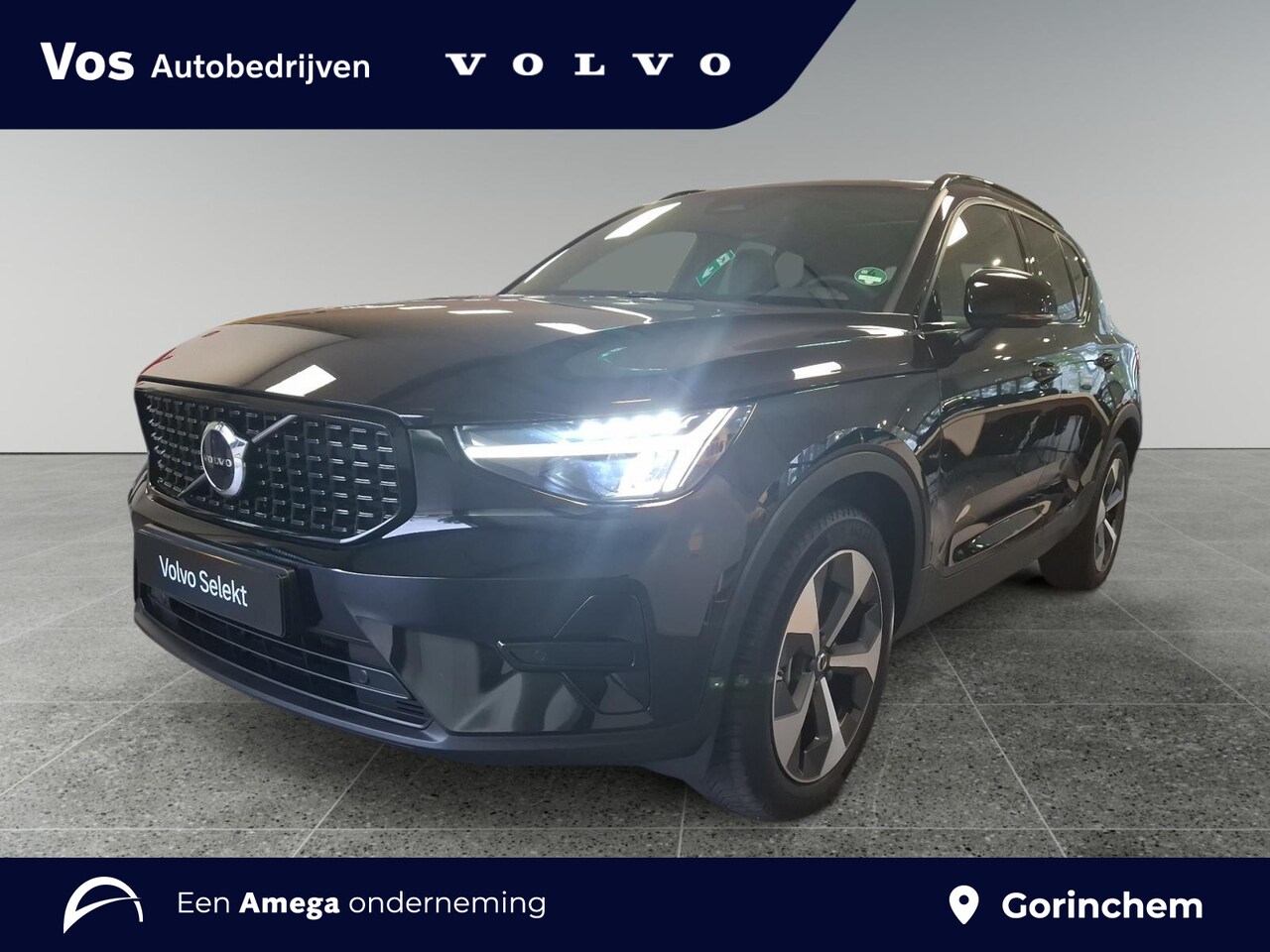 Volvo XC40 - B4 Plus Dark |Schuifdak | Trekhaak | All Season banden| - AutoWereld.nl