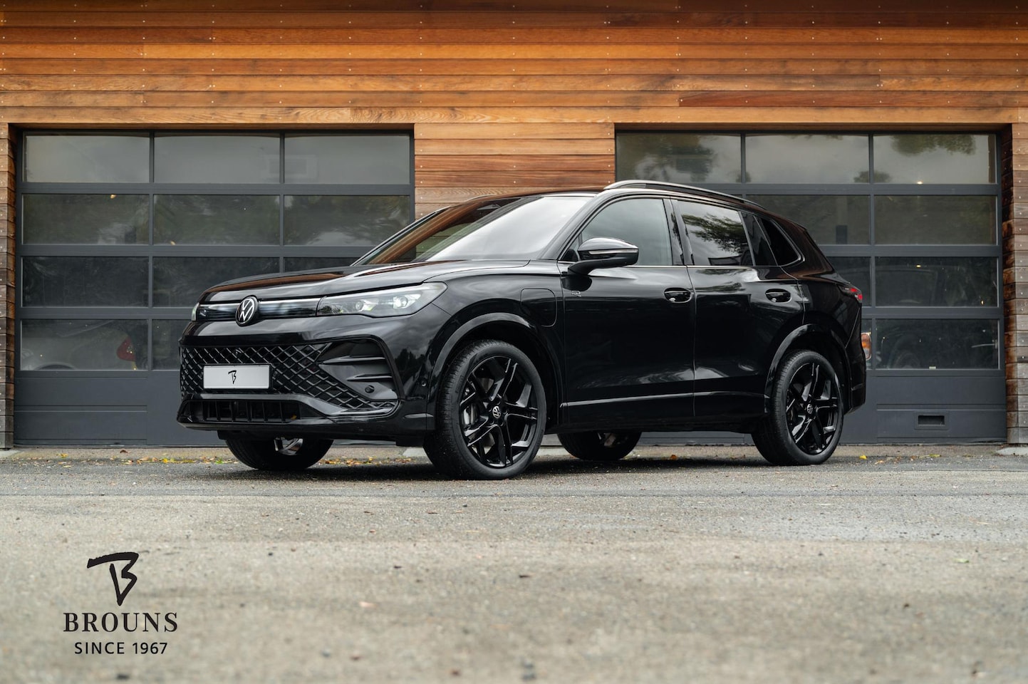 Volkswagen Tiguan - 1.5 eHybrid R-Line Business 1.5 eHybrid R-Line Business - AutoWereld.nl