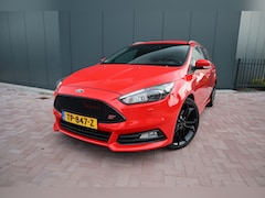 Ford Focus Wagon - 2.0 ST Mountune Leder Navigatie Camera Sony Mountune Tuning