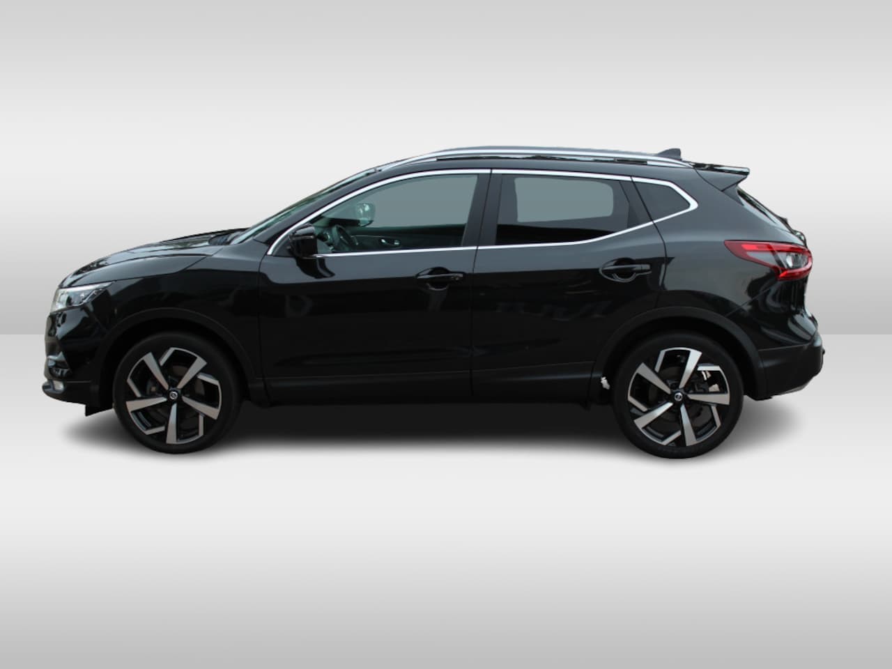 Nissan Qashqai - 1.2 Tekna + / Trekhaak / Panoramadak / 360Camera / Leder / Bose / Keyless / 19'' / Stoelve - AutoWereld.nl