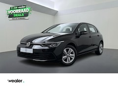 Volkswagen Golf - 1.0 TSI Life | 110 PK | Adaptive Cruise Control | Climate control | LED verlichting | Draa