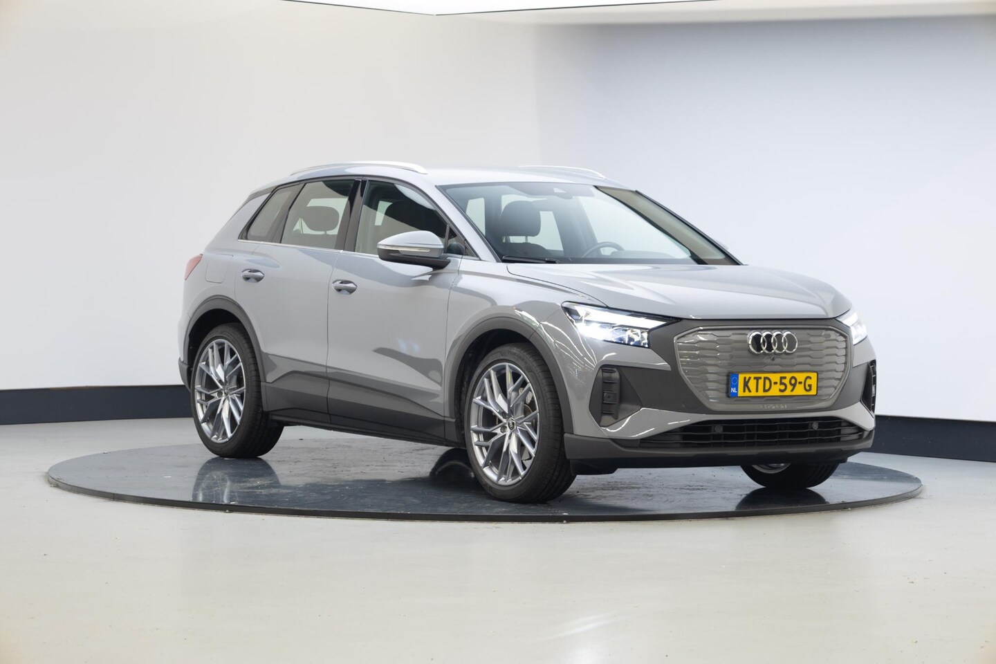 Audi Q4 e-tron - 35 Edition 55 kWh | SOH 92.1 | 21 Inch | - AutoWereld.nl
