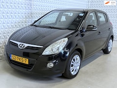 Hyundai i20 - 1.4i i-Motion Automaat Airco RIJKLAAR (2011)