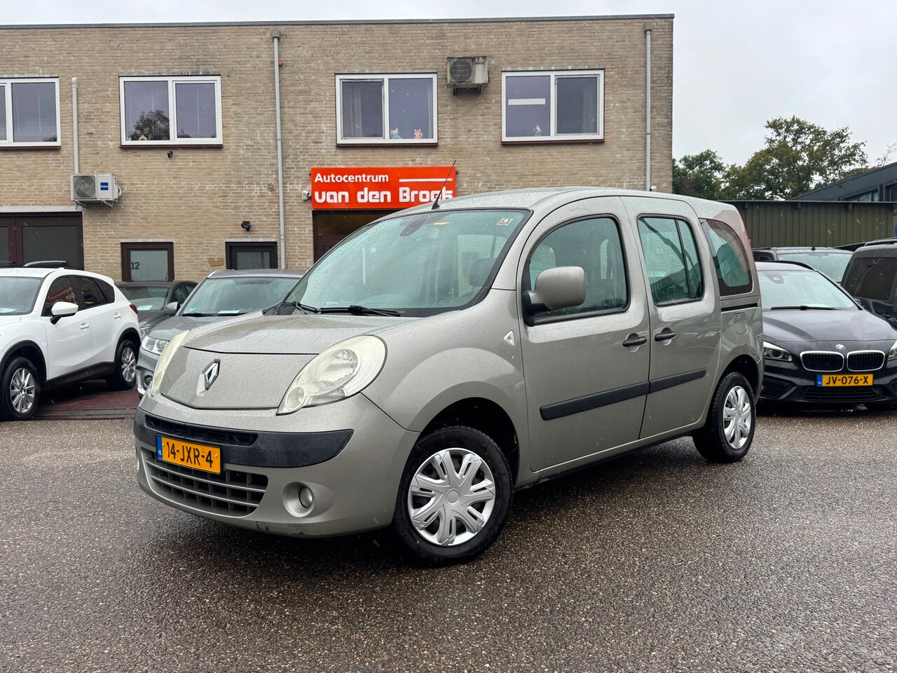 Renault Kangoo Family - 1.6-16V Expression Airco Elec Pakket PDC Trekhaak - AutoWereld.nl