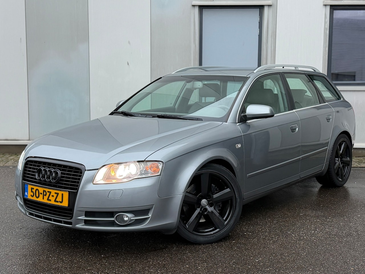 Audi A4 Avant - 2.0 T FSI Quattro Navi Xenon Leer 6 bak S line 200pk! - AutoWereld.nl