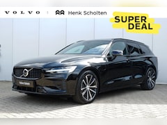 Volvo V60 - T8 Plug-in hybrid AWD Ultra Dark | Panoramadak | Trekhaak | Premium audio by Harman Kardon