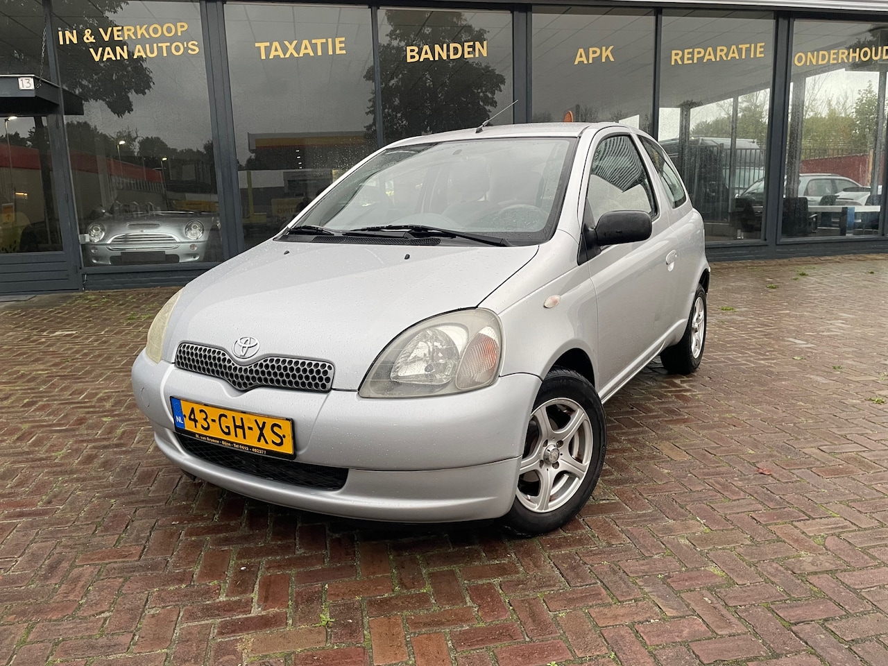 Toyota Yaris - 1.3-16V VVT-i Sol AUTOMAAT|APK|NAP|LM - AutoWereld.nl