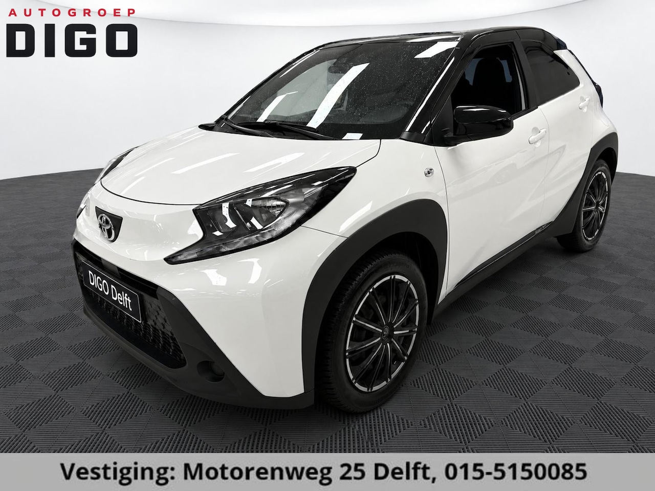 Toyota Aygo X - 1.0 VVT-i PLAY BLACK & WHITE GARANTIE 2032! CARPLAY NAVI. ADAPTIVE CRUISE.AIRCO - AutoWereld.nl