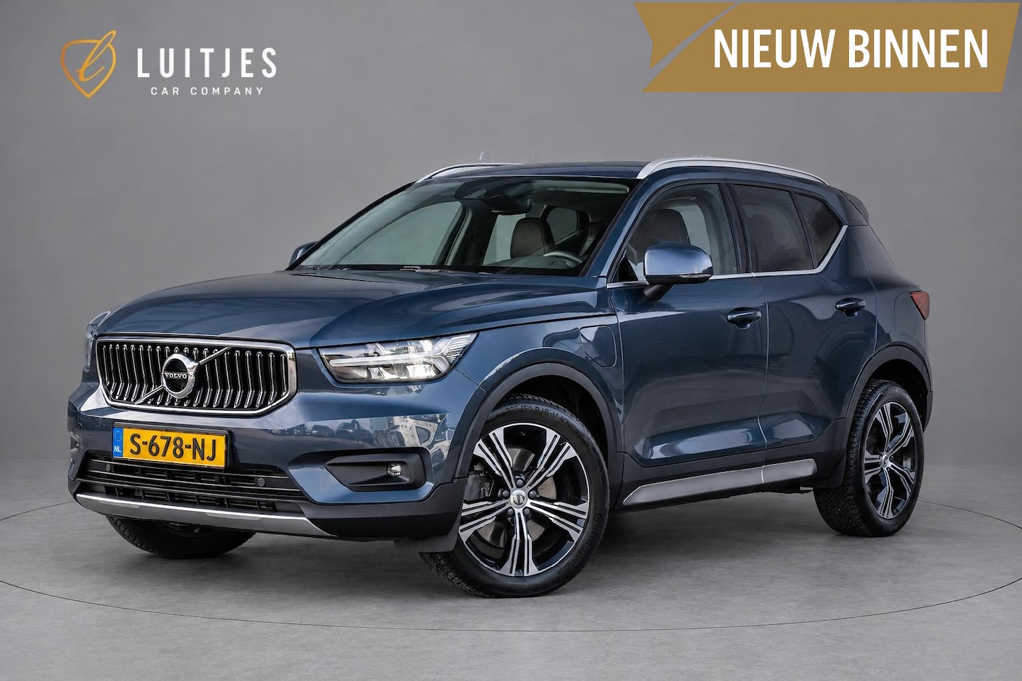 Volvo XC40 - 1.5 T5 Recharge Inscription Trekhaak|Leder|Stuur&Stoelverw.|Stoelmemo|Dealer-onderhouden - AutoWereld.nl