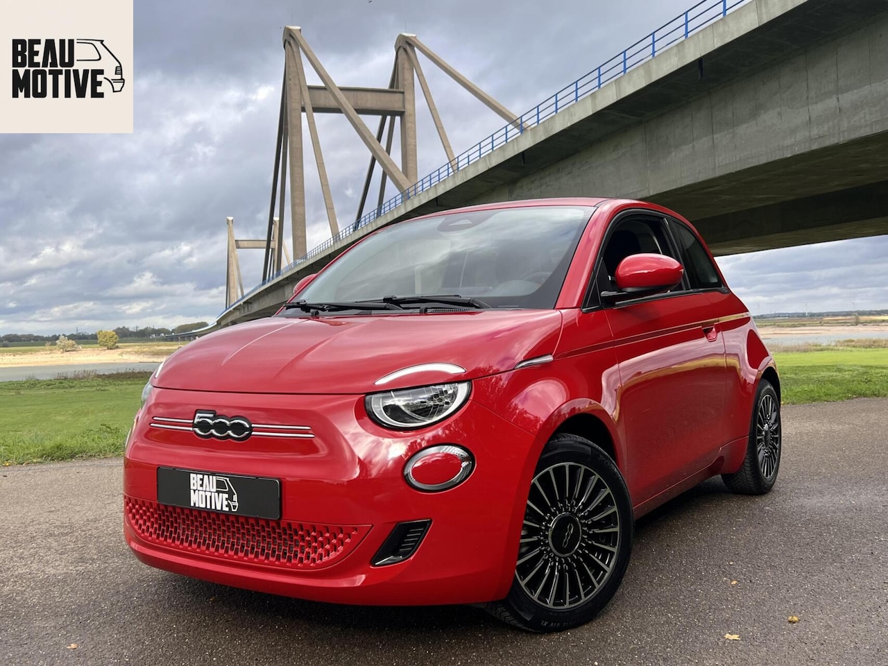 Fiat 500e - 24kWh *La Prima 16” Two-Tone* CarPlay / 4x Assist - AutoWereld.nl