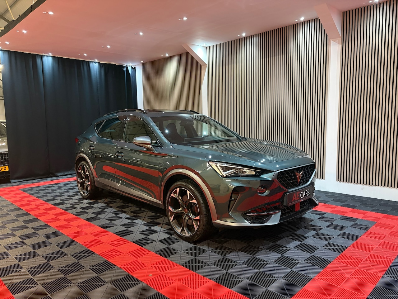 CUPRA Formentor - 1.4 e-Hybrid VZ Performance Pano Memory Led Camera Cupra Buttons - AutoWereld.nl