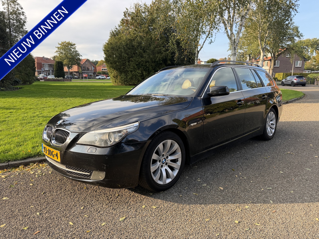 BMW 5-serie Touring - 523i Business Line Edition II 523i Business Line Edition II 1e eigenaar - AutoWereld.nl