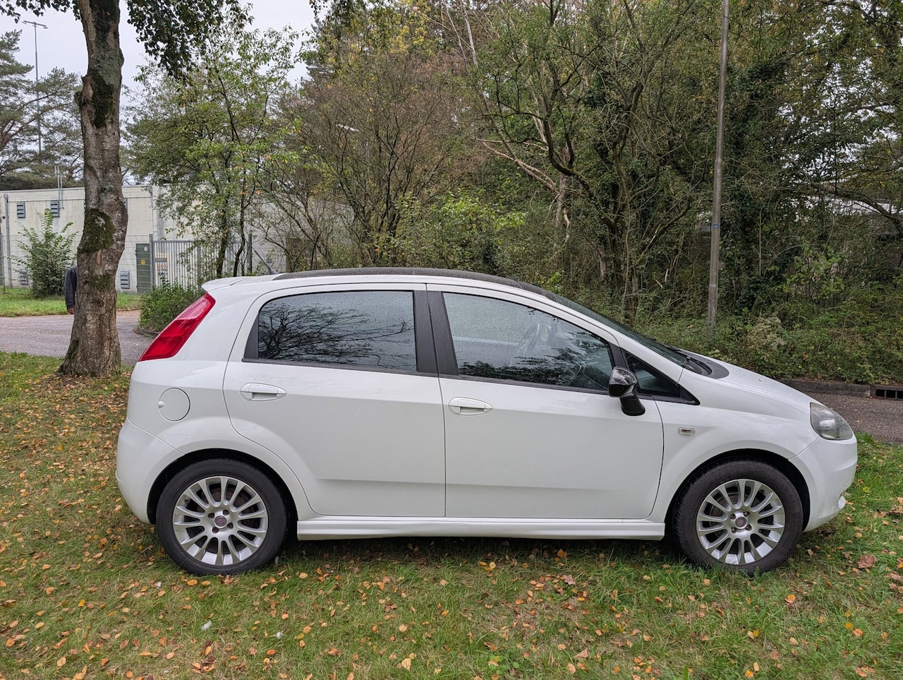 Fiat Grande Punto - 1.4 NeroBianco 1.4 NeroBianco ,panodak ,Airco ,Nieuwe APK - AutoWereld.nl