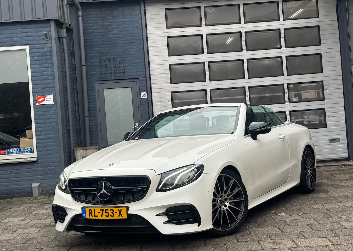 Mercedes-Benz E-klasse Cabrio - 200 Business | AMG Pakket | Luchtvering | Camera | N.A.P - AutoWereld.nl