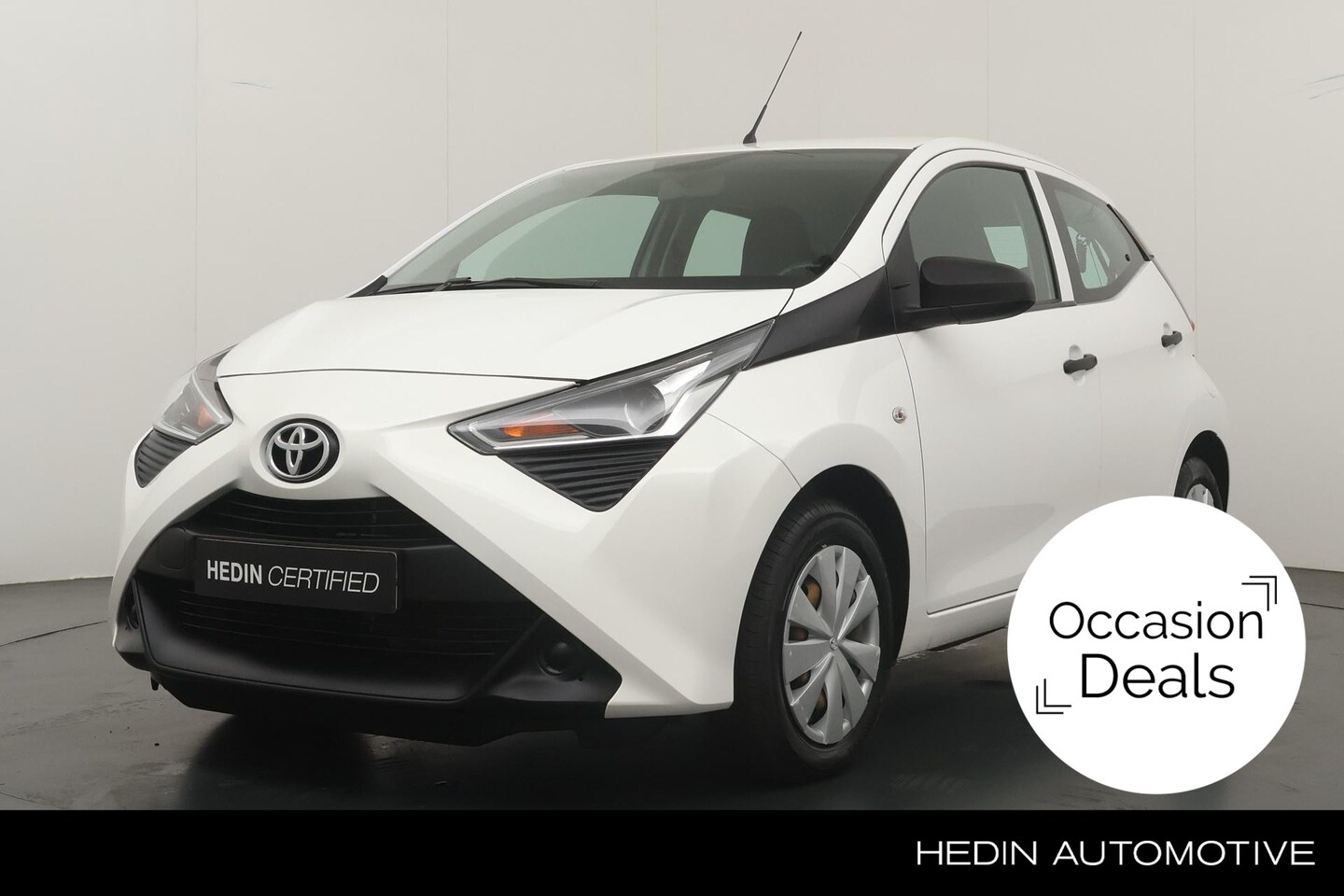 Toyota Aygo - 1.0 72pk VVT-i x-fun | Airco | Centrale Vergrendeling | Bluetooth | Elektrische Ramen | - AutoWereld.nl