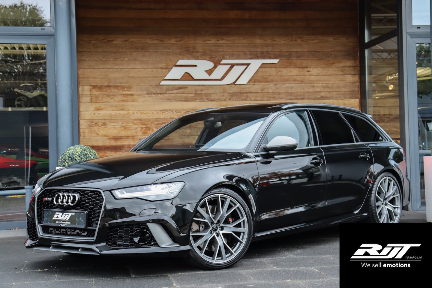 Audi RS6 - -R 4.0 V8 Quattro MTM **Akrapovic/Dynamic pakket/Matrix/Pano/HUD/ACC** - AutoWereld.nl