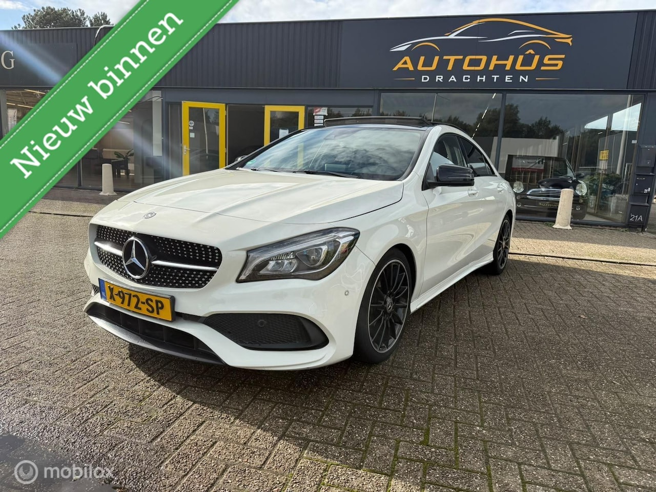 Mercedes-Benz CLA-Klasse - 180 Business Solution AMG Panoramadak 103209 km - AutoWereld.nl