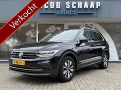 Volkswagen Tiguan - 1.5 TSI Life / Automaat / Carplay / Trekhaak (1.800 KG) / Sensoren / Camera /