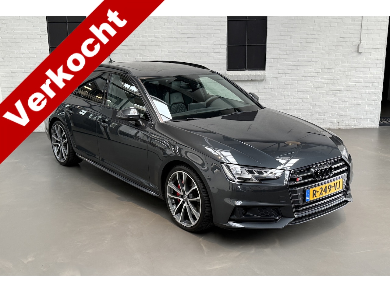 Audi S4 - Avant 3.0 TFSI S4 quattro Panoramadak - RS stoelen met massage - Digitaal dashboard B&O Au - AutoWereld.nl