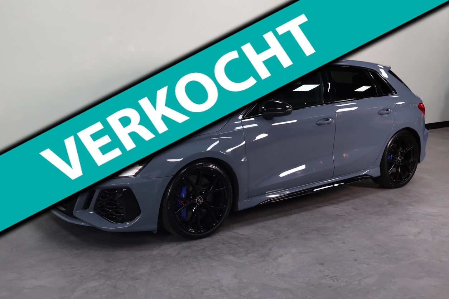 Audi A3 Sportback - 2.5 TFSI RS3|QUATTRO|PANO|CERAMIC|MASSAGE|CARBON - AutoWereld.nl