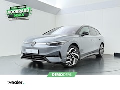 Volkswagen ID.7 Tourer - Pro Limited Edition Plus 77 kWh 286pk | LED Matrix | Stoel- & stuurwielverwarming | Naviga