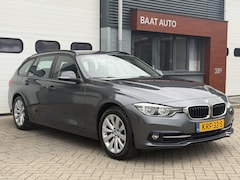 BMW 3-serie Touring - 318i Sport-line AUT LCI Trekhaak Dealer ond