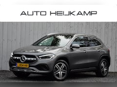 Mercedes-Benz GLA-Klasse - 180 Business Solution Luxury | Pano-dak | Leer | Trekhaak | NL-Auto |