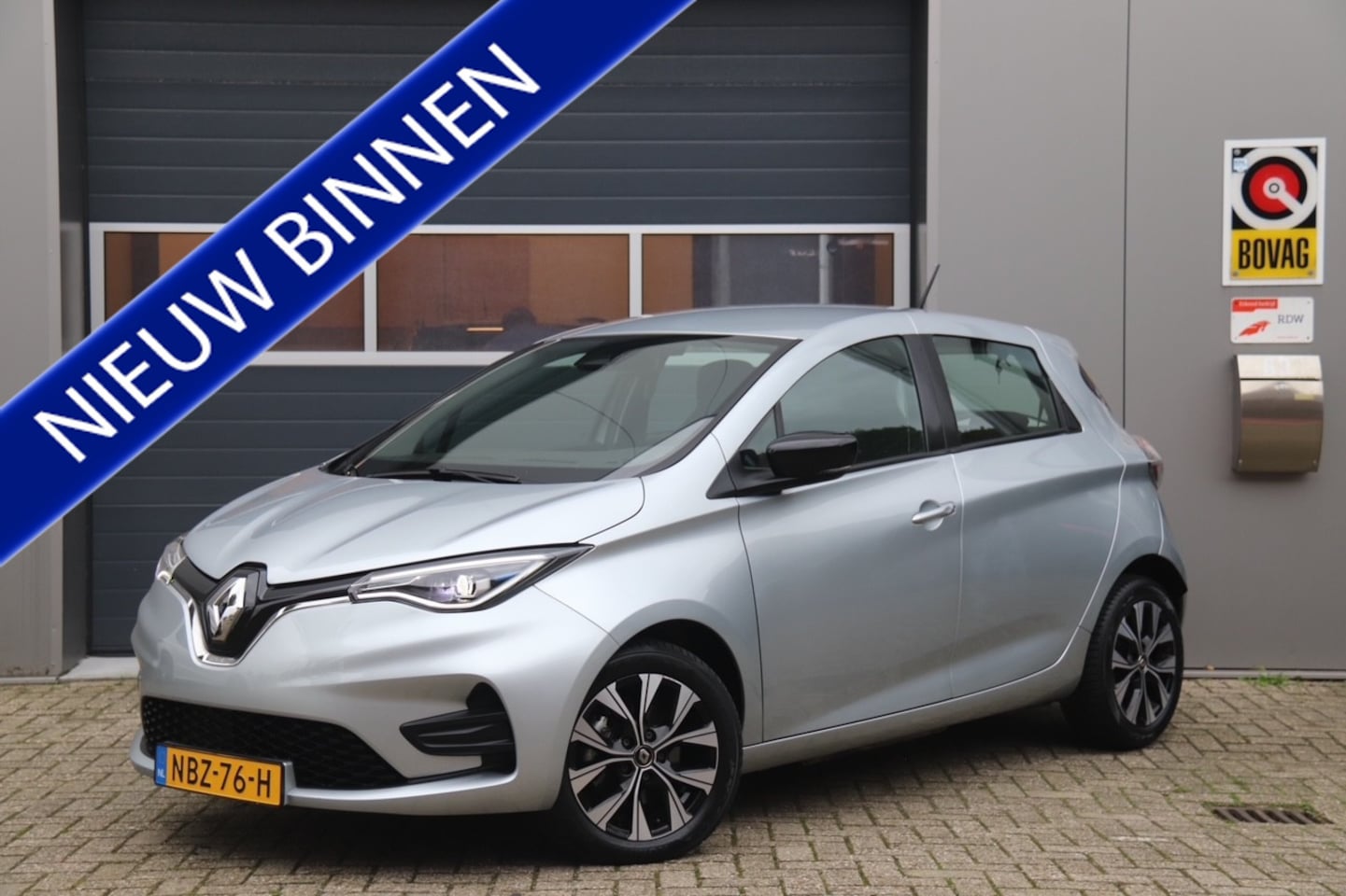 Renault Zoe - R135 Limited Automaat 52 kWh, Carplay, Cruise, Parkeerhulp, Navi, Koopaccu! SOH 93,8% - AutoWereld.nl