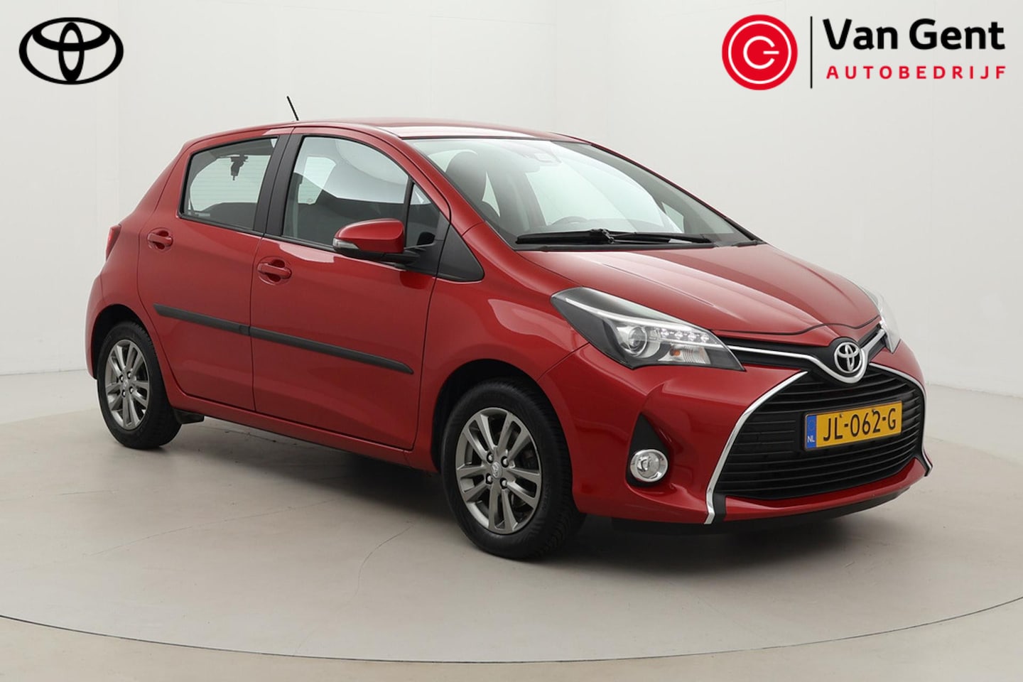 Toyota Yaris - 1.3 VVT-i Trend | Trekhaak | Navigatie | Clima | Camera | 15 inch | Rijstrooksensor | Blue - AutoWereld.nl